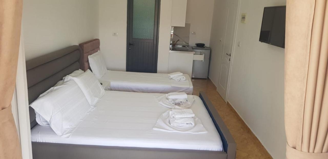 Apartments Villa Dovinefa Ksamil Exteriér fotografie
