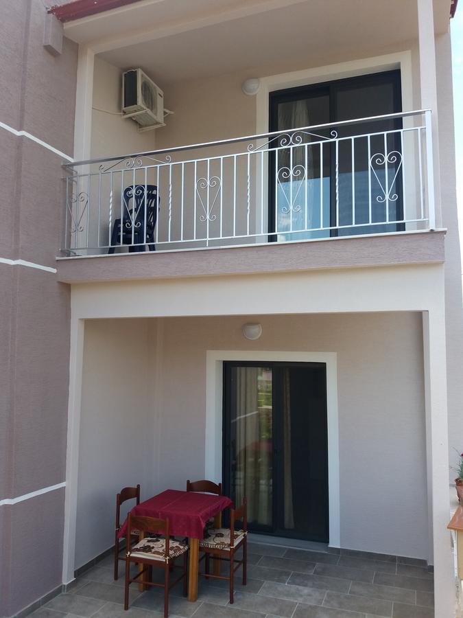 Apartments Villa Dovinefa Ksamil Exteriér fotografie